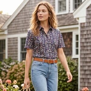 Equipment Femme Short Sleeve Button up Shirt Blue Floral Cotton Small